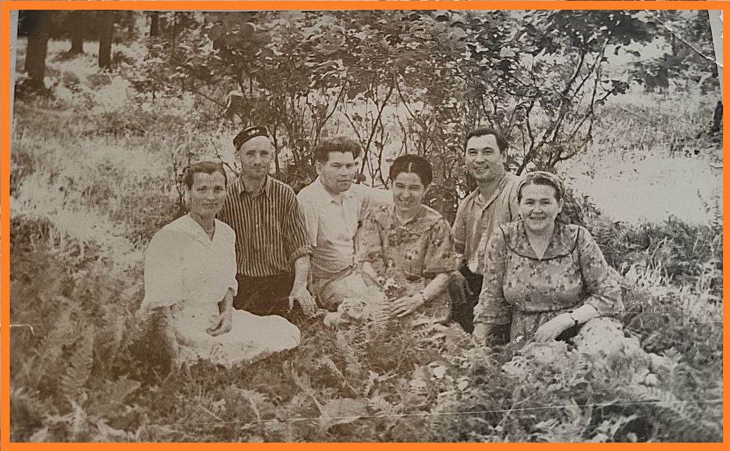 19  Эминэ Хажэр