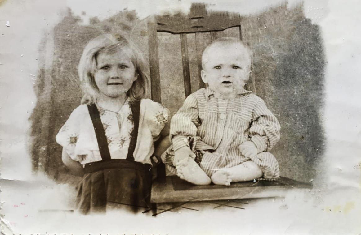 19. Гатиатовлар, Лидиа, Энгель.