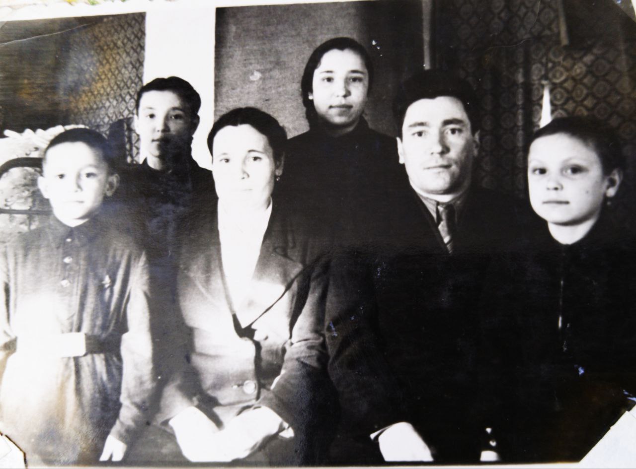 28. Салиховлар гаилэсе.