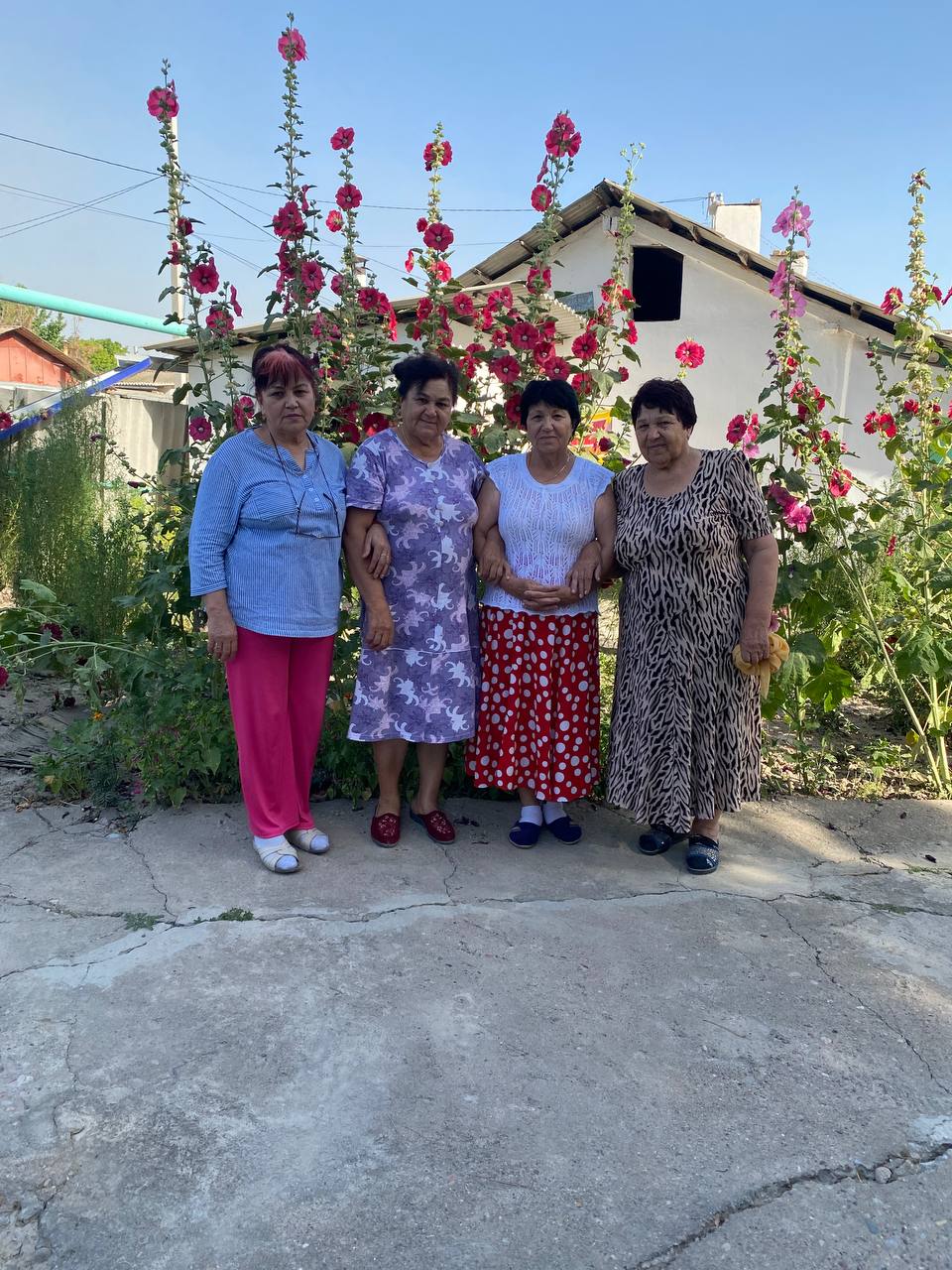 54    Ризилэ,Нурзилэ,Фирзия,Рэйсэ.